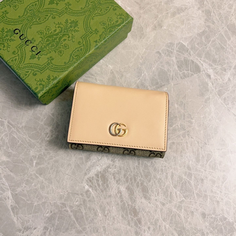 G*u*i wallets & purse